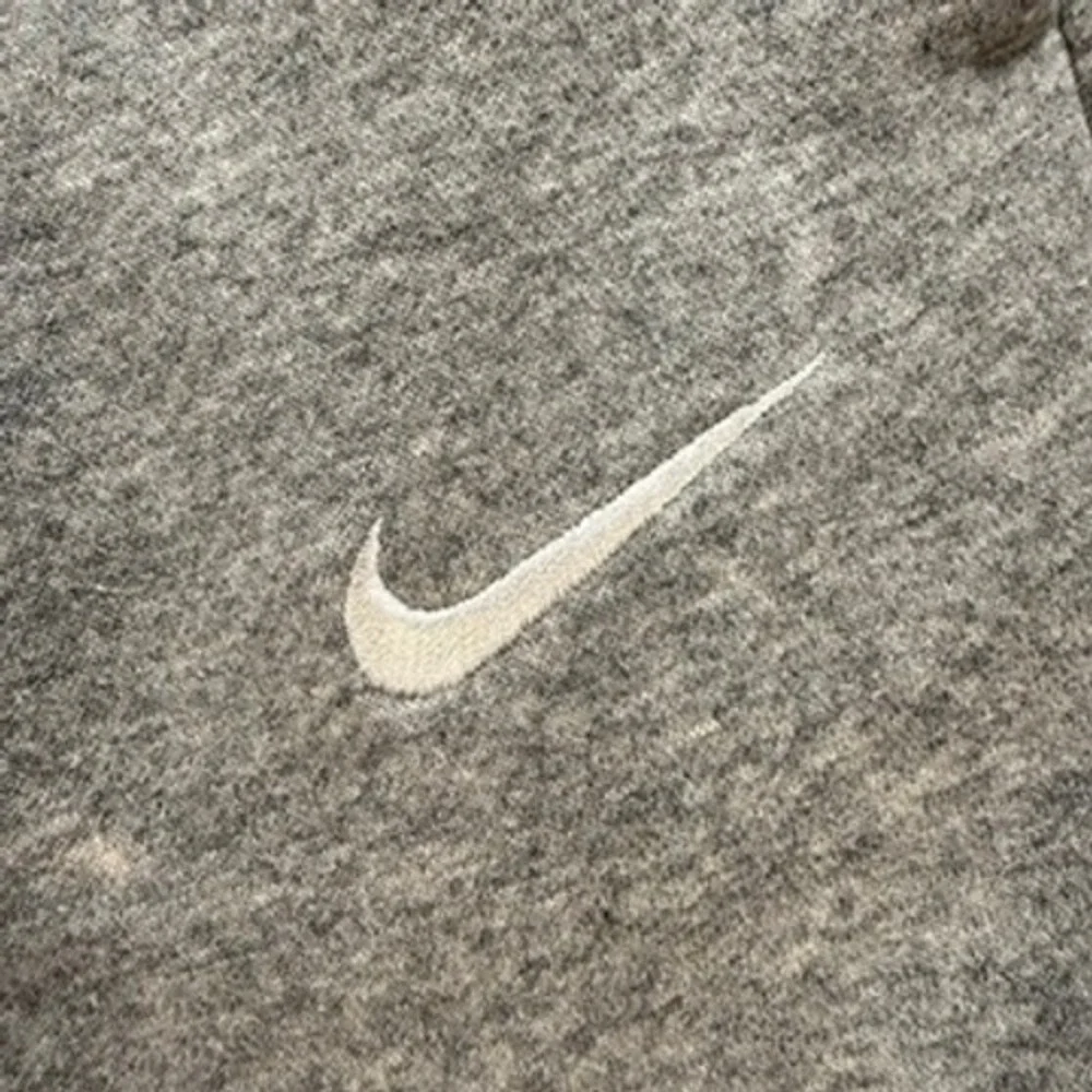 Nike Sportswear Fleece Sweatpants Loose Fit XL Gray Embroidered Swoosh Wide Leg